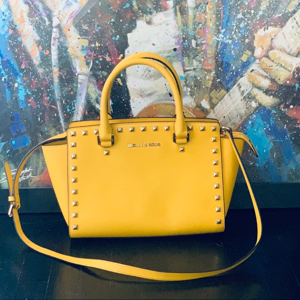 MICHAEL KORS bag